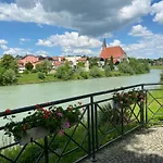 An Der Romantischen Salzachschleife Naehe Salzburg * Laufen